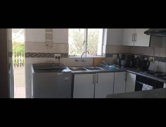 2 BEDROOM TOWNHOUSE FOR SALE IN RIDGEWAY